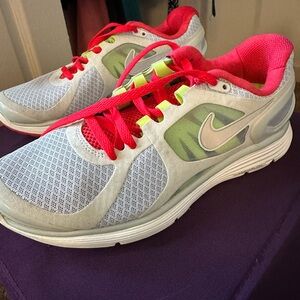 womens nike lunar eclipse 2